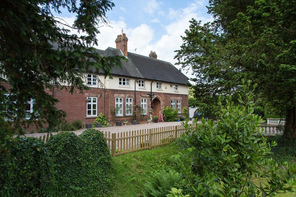 Heywood Hall Denstone Exteriér fotografie